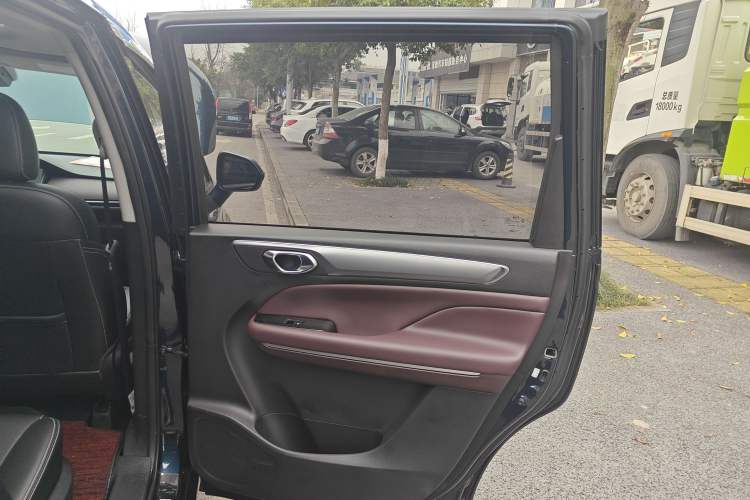 Used GAC Trumpchi M6 2021 PRO 270T Automatic Luxury Edition