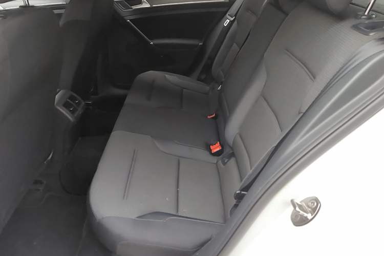 Used Volkswagen Golf 2015 1.4TSI Automatic Comfort Model Left Rear Seat