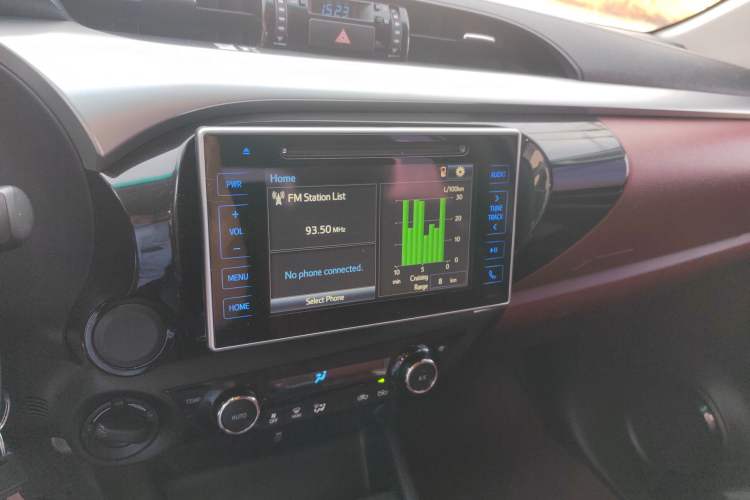 Used Toyota Hilux 2018 2.7L Automatic 4x4 GLX SR5 – Middle East
