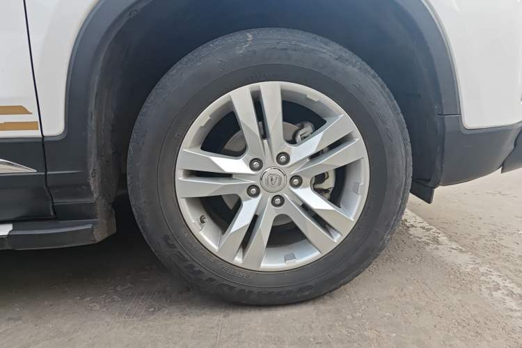 Used CHANGAN CS75 2017 Shangkui Edition 1.5T Manual Fengxiang Model