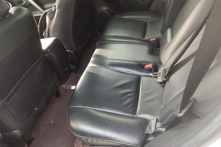 Used Toyota RAV4 2019 2.0L CVT Two-Wheel Drive ZhiShang Version China VI Standard
