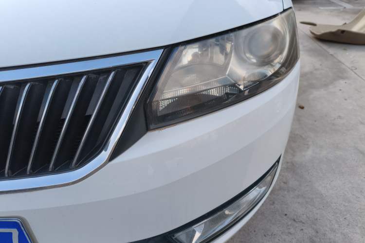 Used Skoda Rapid Spaceback 2014 1.4 TSI DSG Trend Edition
