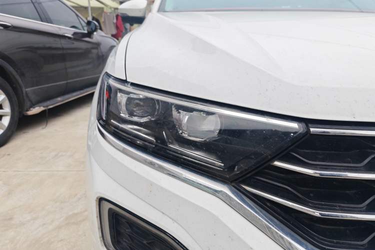 Used Volkswagen T-ROC 2022 280TSI DSG Two-Wheel Drive Elite PLUS