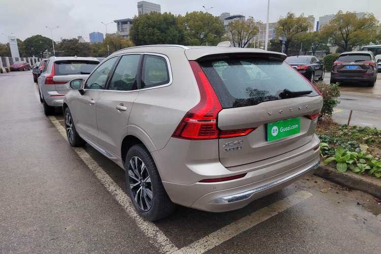 Used Volvo XC60 2025 B5 Four-Wheel Drive Smart & Advanced Luxury Edition