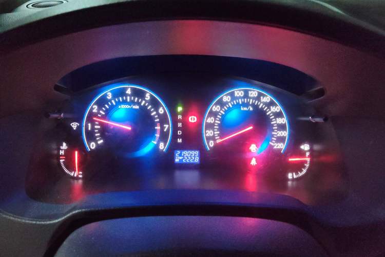 Used Mazda 8 2011 2.3L Elite Edition