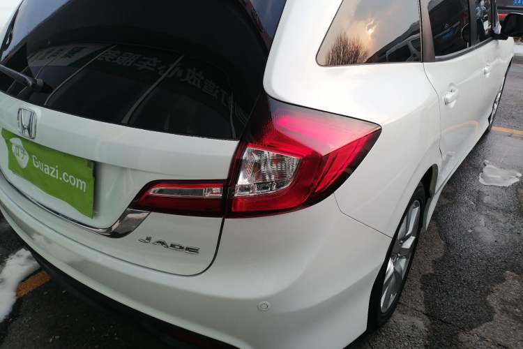 Used Honda Jade 2016 1.8L Automatic Comfort Version 5 Seats Right Rear Taillight