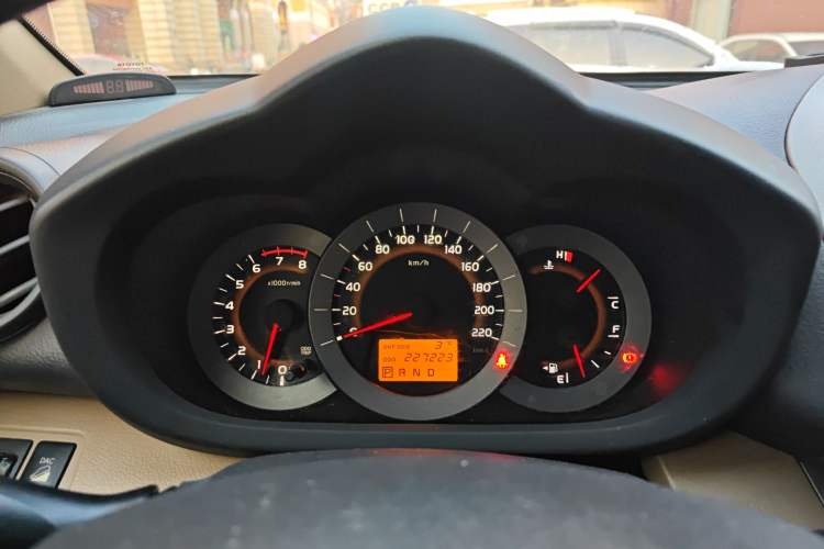 Used Toyota RAV4 2010 2.4L Automatic Deluxe Upgrade Edition Instrument Cluster