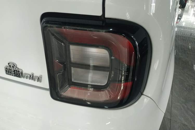 Used Geely Galaxy Panda 2023 Panda Mini 200km Endurance Bear Exterior 3