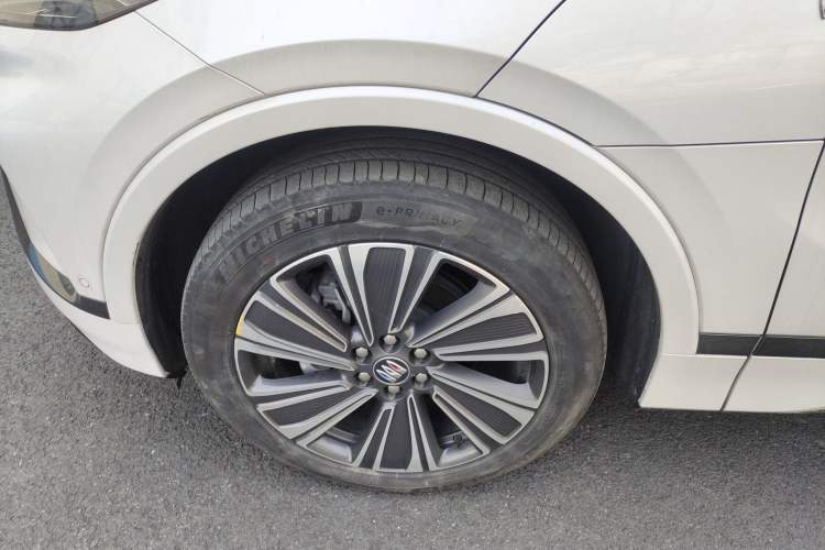 Used Buick E5 2023 Premium Long-Range Version