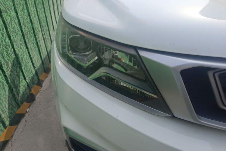 Used Geely Auto Vision X6 2018 1.8L Manual 4G Connect Luxury Edition