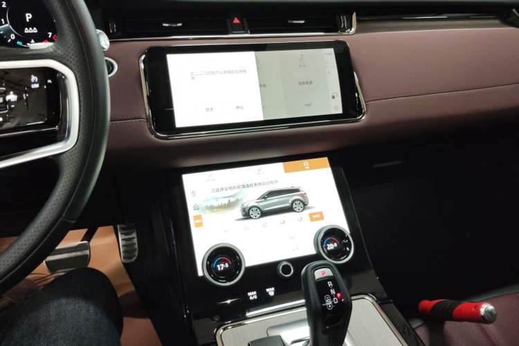 Used Land Rover Range Evoque 2022 Facelifted Aurora L 249 PS R-Dynamic Luxury Edition Audio And AC Panel