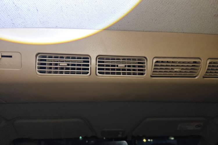 Used Wuling Hongguang 2013 1.5L Standard Version Headliner