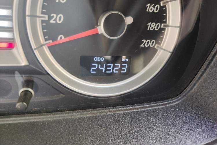 Used FAW Xiali N5 2014 1.0L Manual Standard Edition
