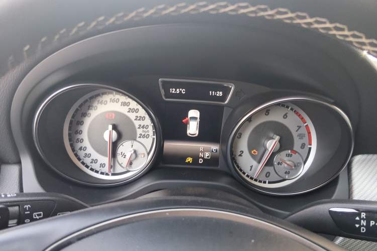 Used Mercedes-Benz GLA 2016 GLA 200 Sport Edition Instrument Cluster