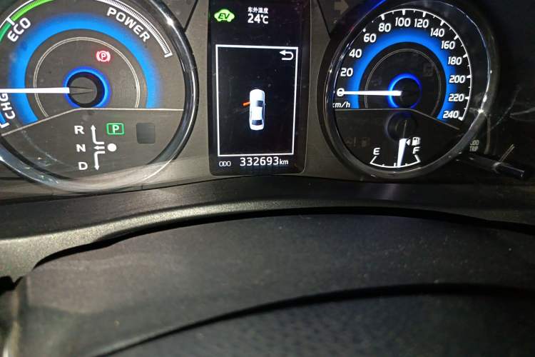 Used Toyota Corolla 2017 Revised Dual-Engine 1.8L E-CVT Elite Edition Odometer Close Up