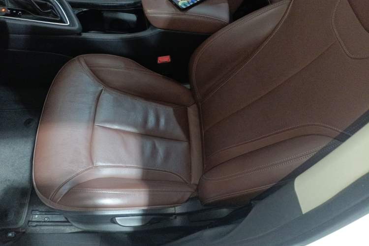 Used Buick GL6 2018 18T 6-Seater Luxury Model
