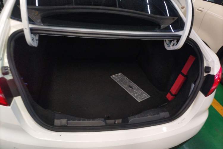 Used Ford Escort 2019 Revised Version 1.5L Automatic Enjoyment Type China VI Standard Trunk