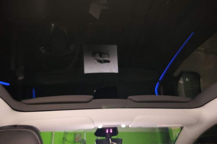 Used Tesla Model Y 2025 Rear-Wheel-Drive Version