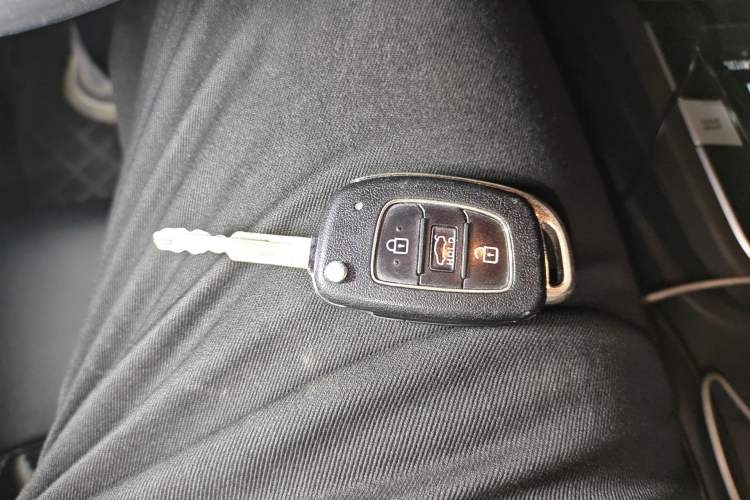 Used Hyundai Elantra (6th Generation / Lingdong) 2016 1.6L Automatic ZhiXuan – Elite Version
