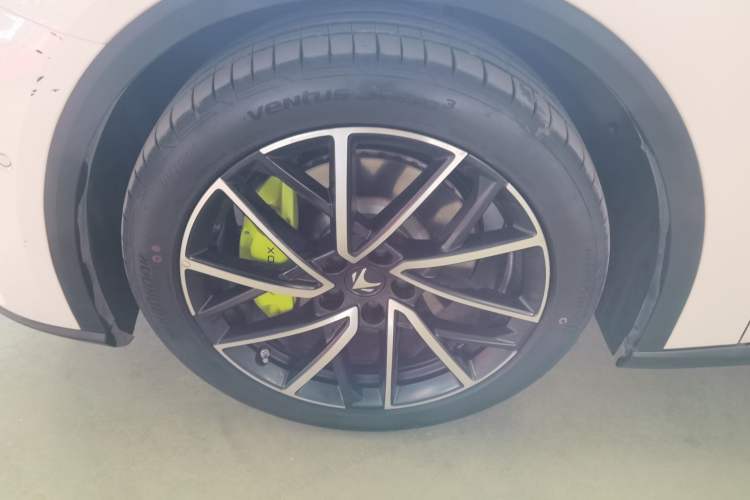 Used ARCFOX Alpha S5 2024 708MAX 200kW
