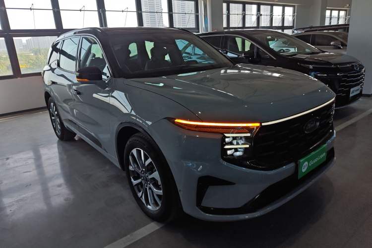 Used Ford Edge 2023 Ford Explorer L 2.0T EcoBoost Four-Wheel Drive 7-Seater Supreme Model