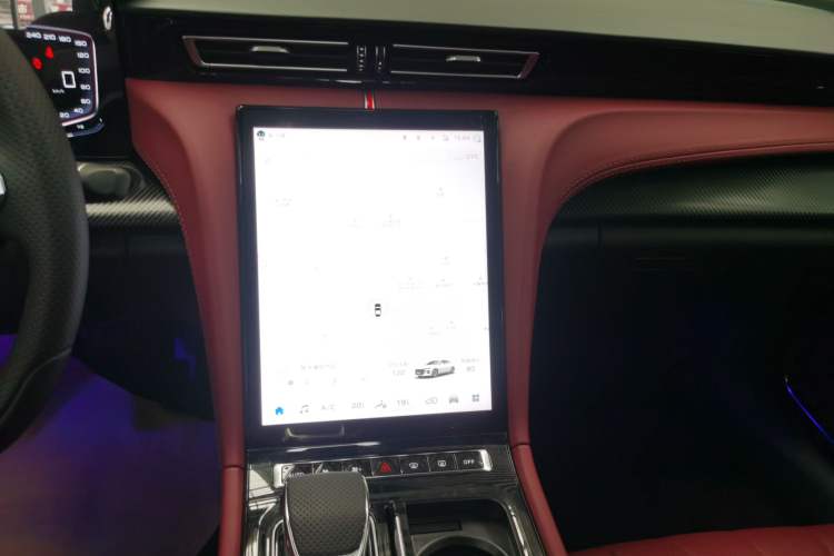 Used Hongqi H5 2025 1.5T DCT Xuan Ying Edition Audio And AC Panel