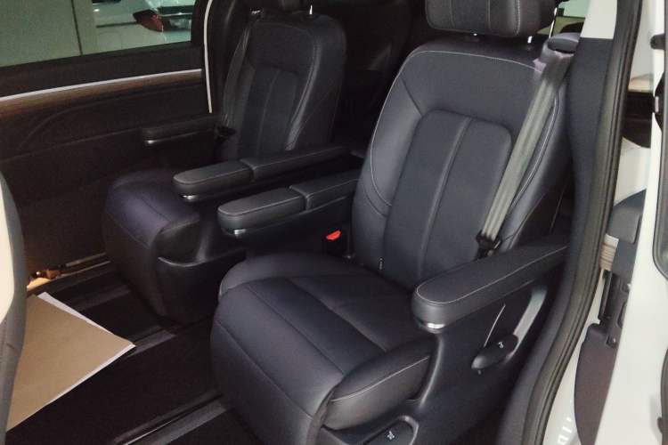 Used GAC Trumpchi M8 2023 Lingxiu Series 390T Prestige Edition
