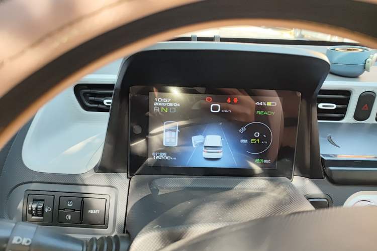 Used Wuling Hongguang MINIEV 2022 Macaron Fashion Model Lithium Iron Phosphate