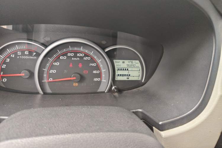 Used CHANGAN OSHAN Olisway 2013 1.4L Manual Jingyue Model Odometer Close Up