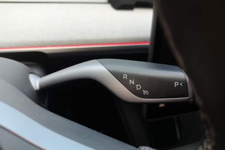 Used Tesla Model Y 2023 Long-Range All-Wheel-Drive Version