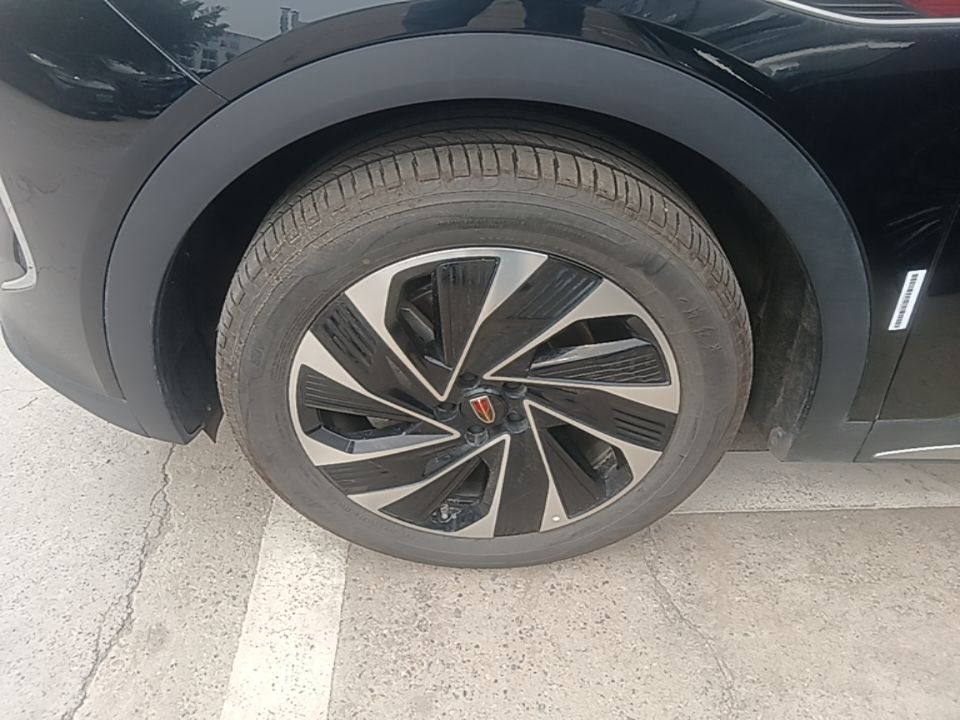 Hongqi HS7 PHEV 2024 2.0T PHEV Four-Wheel Drive Flagship Edition 6 Seats — снимка 10