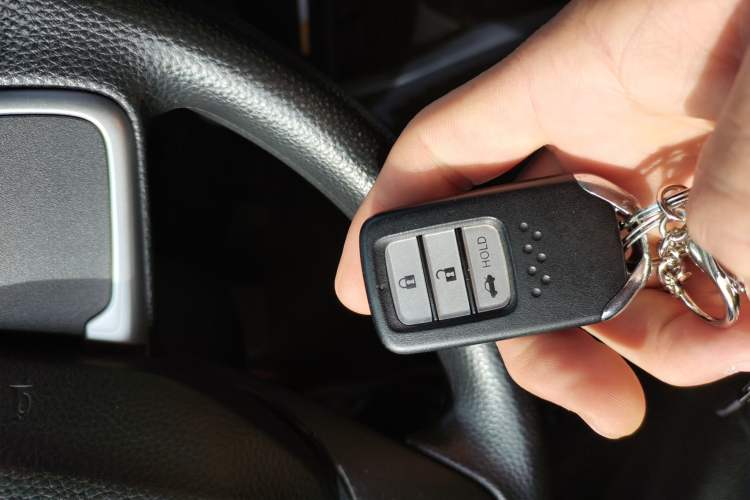 Used Honda Envix 2022 180TURBO CVT Comfort Version
