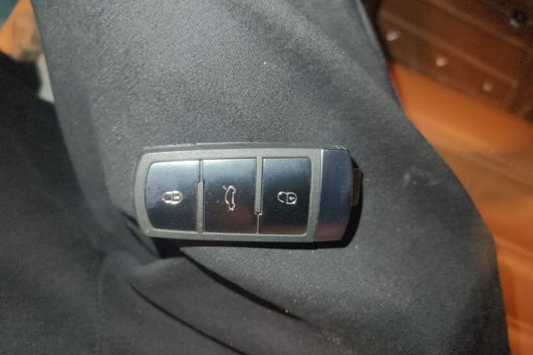 Used Volkswagen FAW-Volkswagen CC 2013 1.8TSI Luxury Model Vehicle Key