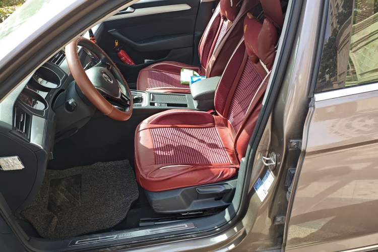 Used Volkswagen Magotan 2017 280TSI DSG Comfort Model Left Front Seat