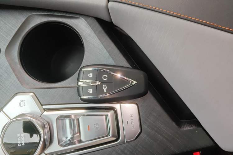 Used CHANGAN UNI-V 2022 1.5T Prestige Version Interior 1