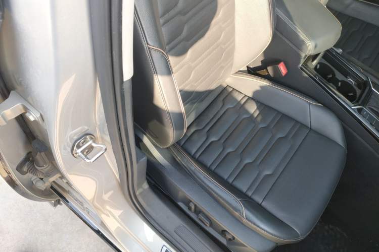 Used Volkswagen Passat 2020 330TSI Elite Edition China VI