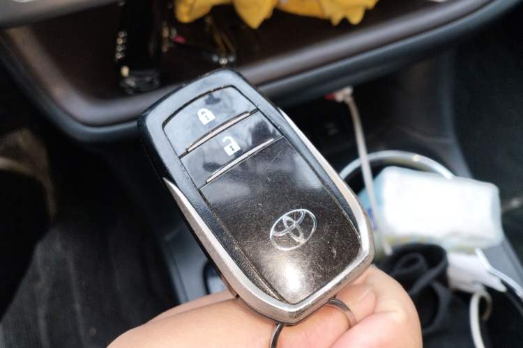 Used Toyota Highlander 2015 2.0T Four-Wheel Drive Luxury Edition 7-Seater
