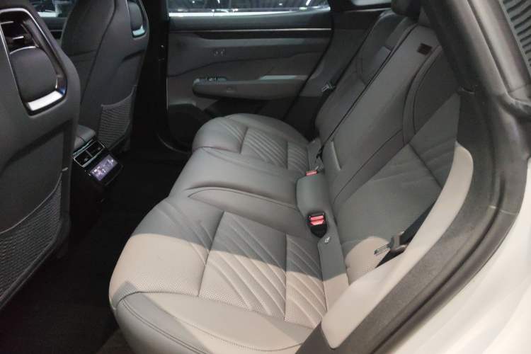 Used Zeekr 001 2024 WE Edition 100 kWh Rear-Drive
