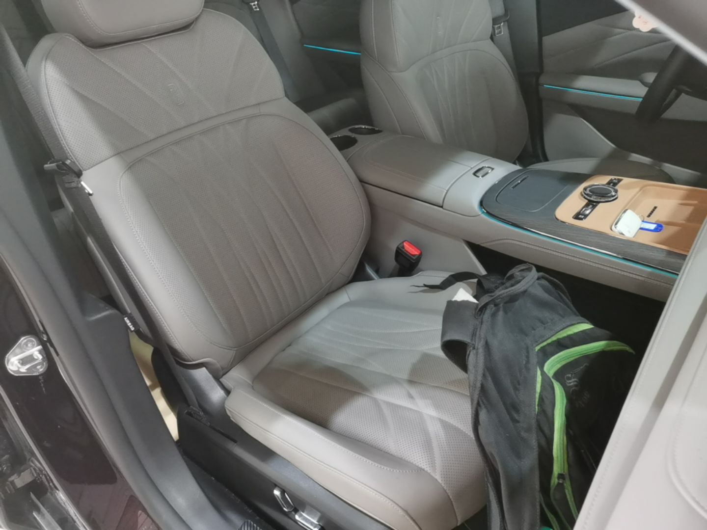Geely Galaxy 8 2026 Model 225km EM-i Long-Range Ocean Edition — снимка 19