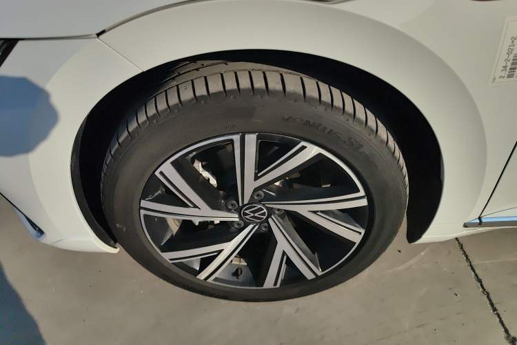 Used Volkswagen FAW-Volkswagen CC 2025 Model, Facelifted, 330TSI, Glamorous—Shared Edition Exterior 7