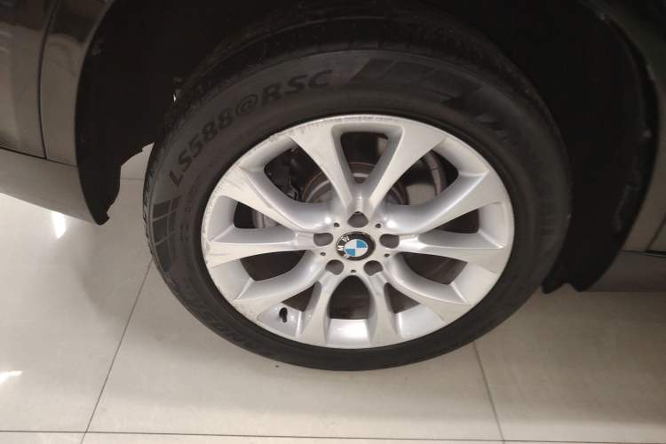 Used BMW X5 2018 xDrive28i
