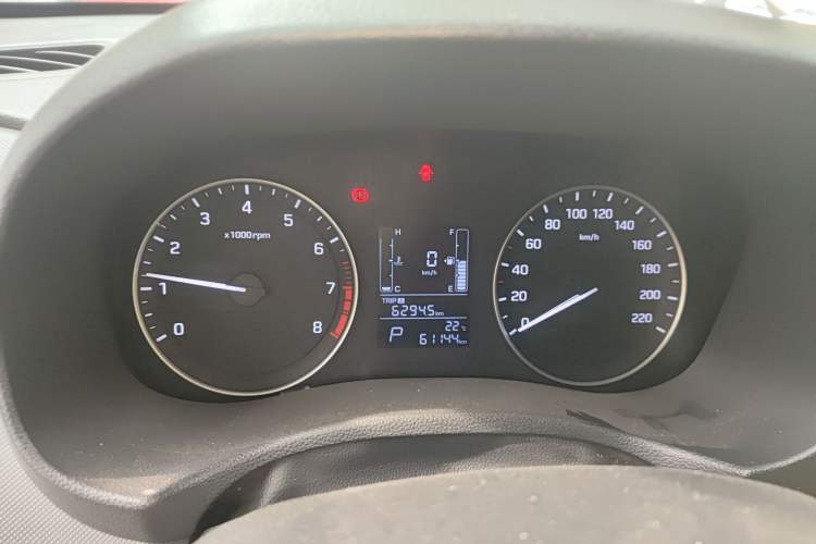 Used Hyundai ix25 2015 1.6L Automatic Two-Wheel Drive Smart GLS Trim Instrument Cluster