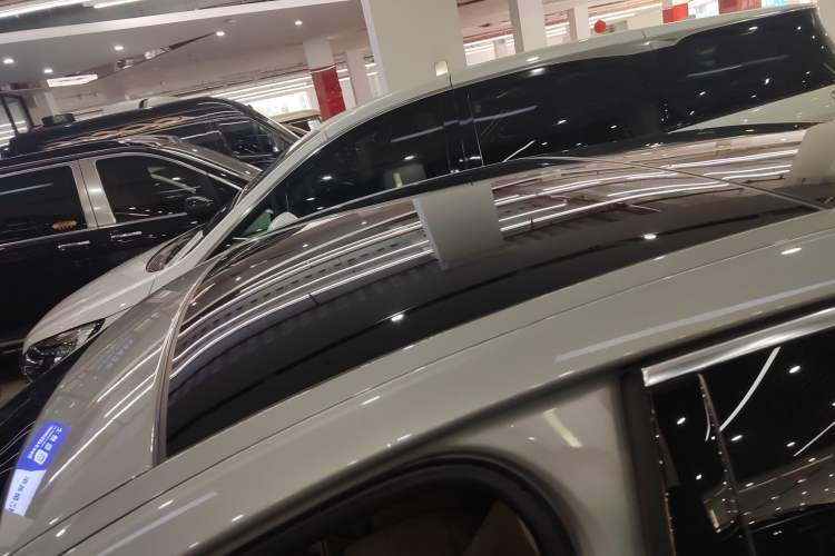 Used Jaguar XFL 2024 2.0T P250 Two-Wheel Drive Prestige Luxury Edition