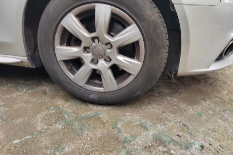 Used Audi A4L 2011 2.0 TFSI Comfort Model
