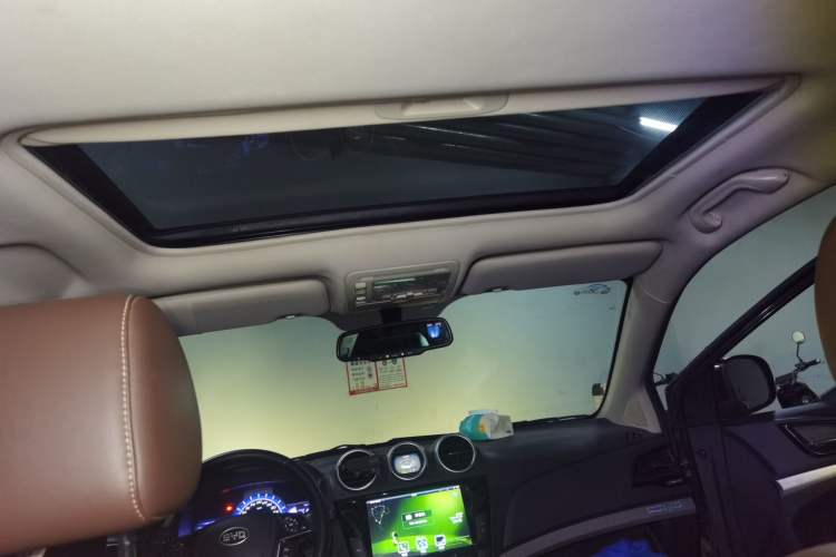 Used BYD S7 2015 2.0T Upgraded Automatic Luxury Version Headliner