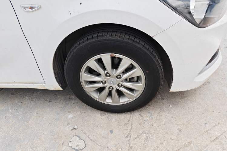 Used Hyundai Celesta 2018 1.6L Automatic GL Enjoyment Edition China VI compliant Right Front Wheel Hub