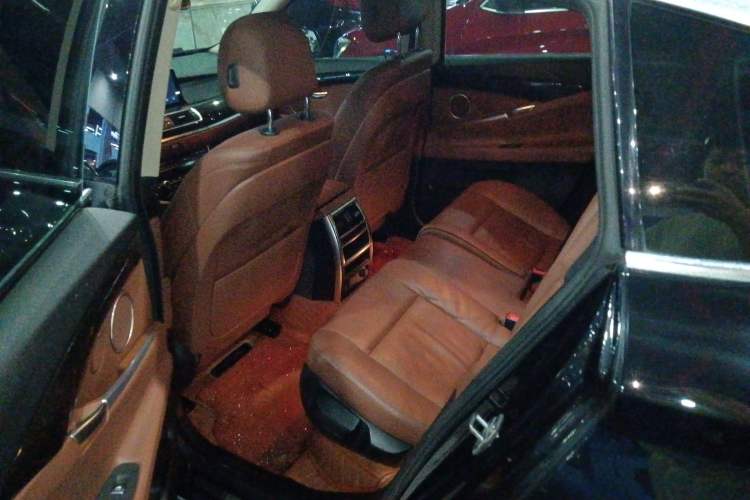 Used BMW 5 Series GT 2014 528i Leading Model