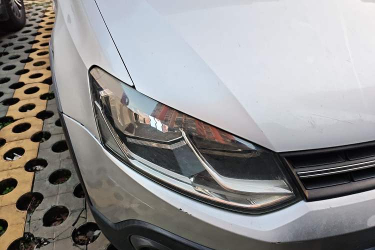 Used Volkswagen Polo 2012 1.6L Cross Polo Automatic Transmission