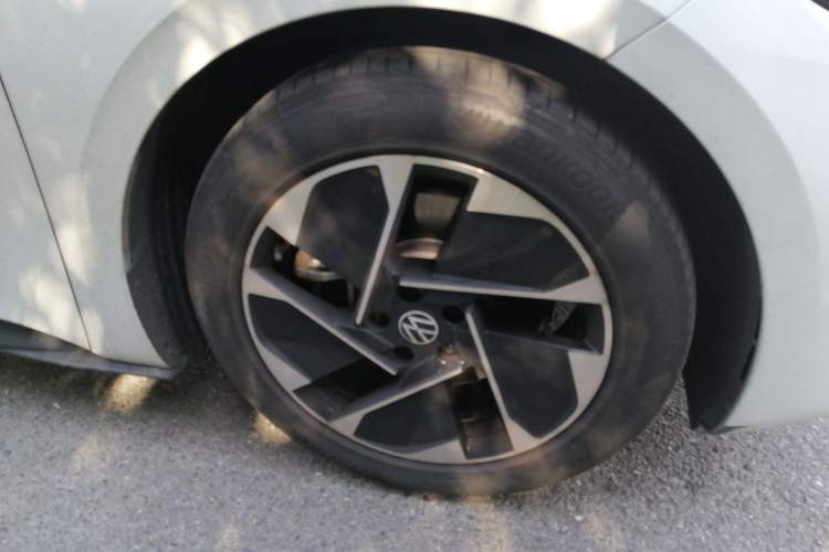 Used Volkswagen ID.3 2025 Smart Edition Ultra-Intelligent Oxygen Version Right Front Wheel Hub