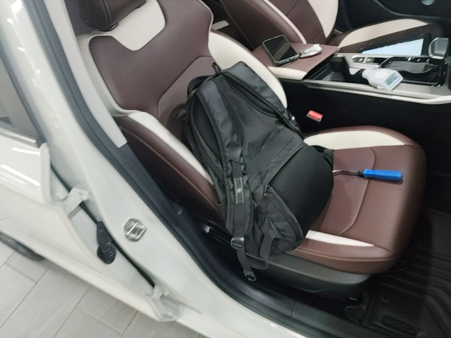 Geely Auto Emgrand 2026 Model 4th Generation 4 Millionth Anniversary Edition 1.5L CVT Excellence Edition — снимка 19